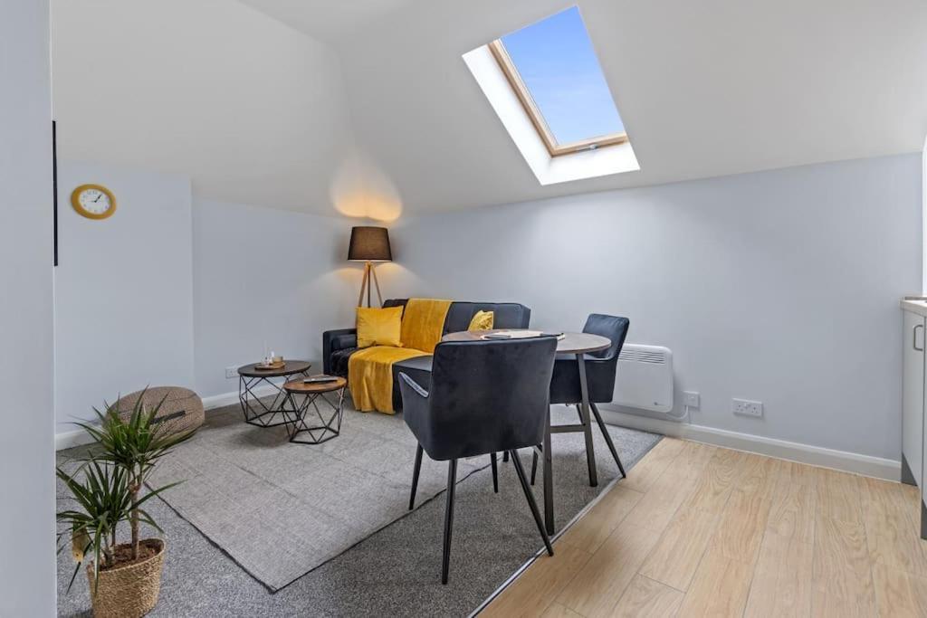 Modern Apartment Free Off Road Parking King Bed Suite 9 Nottingham Extérieur photo